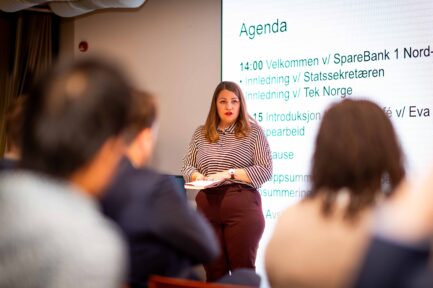 Statssekretær Marianne Wilhelmsen (Ap) i Tromsø under dialogmøte med næringslivet